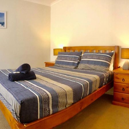 Beach House Opposite Ocean 4 Bed 2 Bathroom With Pool Geraldton Exterior foto